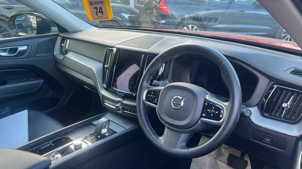 Volvo XC60 Plus, B4 Awd Mild Hybrid, Dark WG72ZDF Red #4