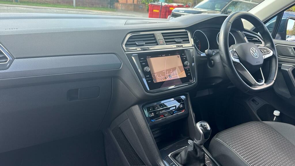 Volkswagen Tiguan 1.5 Tsi Active Euro 6 Ss  #6
