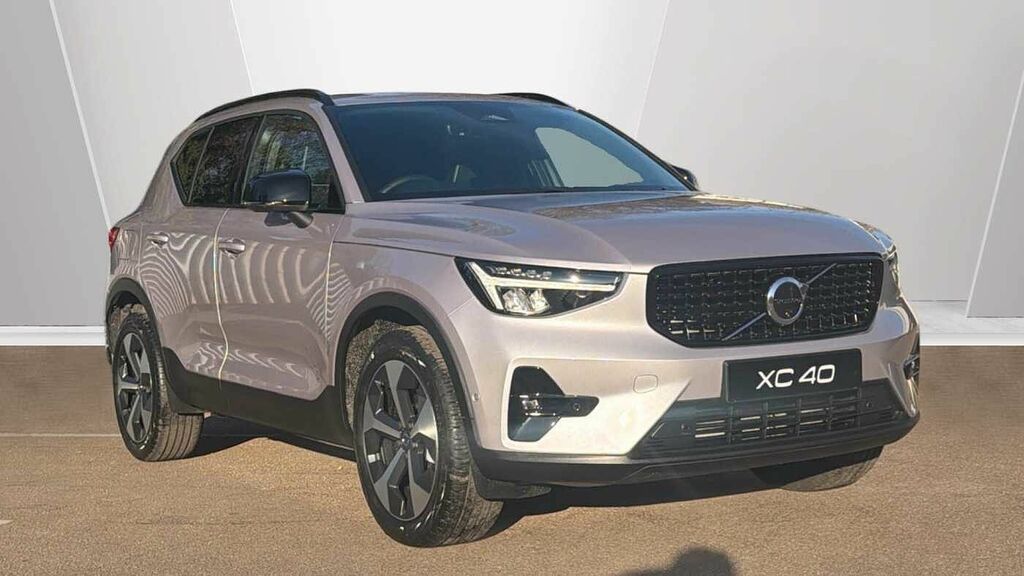 Volvo XC40 Plus, B4 Mild Hybrid, Dark Silver