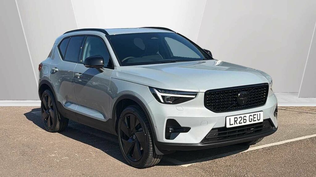 Volvo XC40 Black Edition Plus, B3 Mild Hybrid, Grey