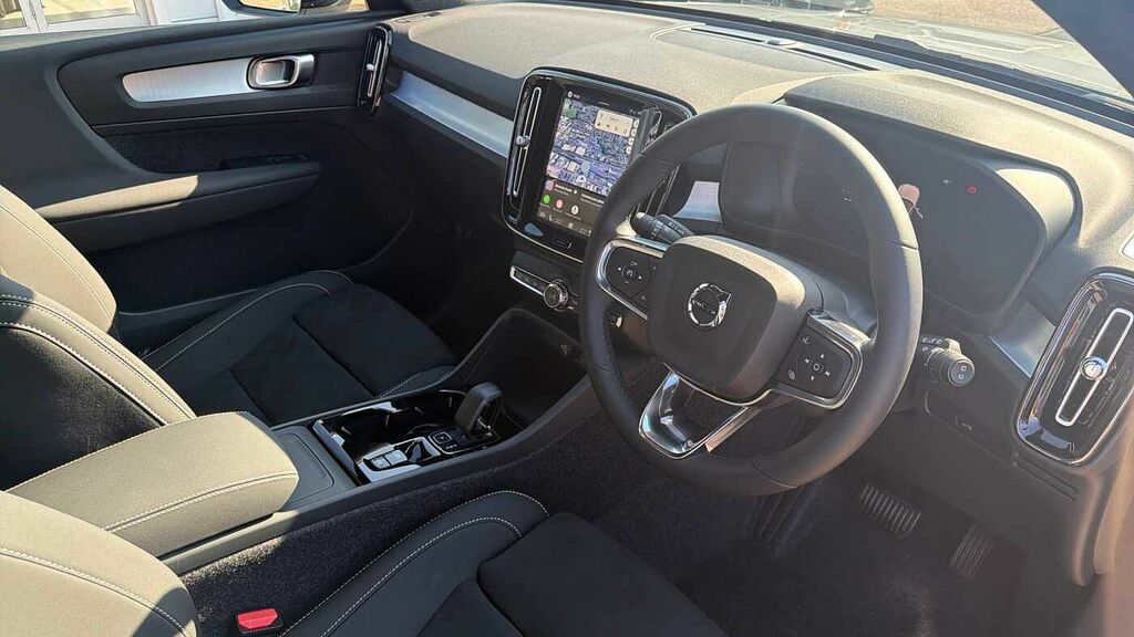 Volvo XC40 Black Edition Plus, B3 Mild Hybrid, LR26GEU Grey #4