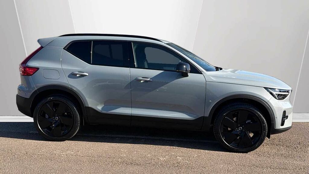 Volvo XC40 Black Edition Plus, B3 Mild Hybrid, LR26GEU Grey #3