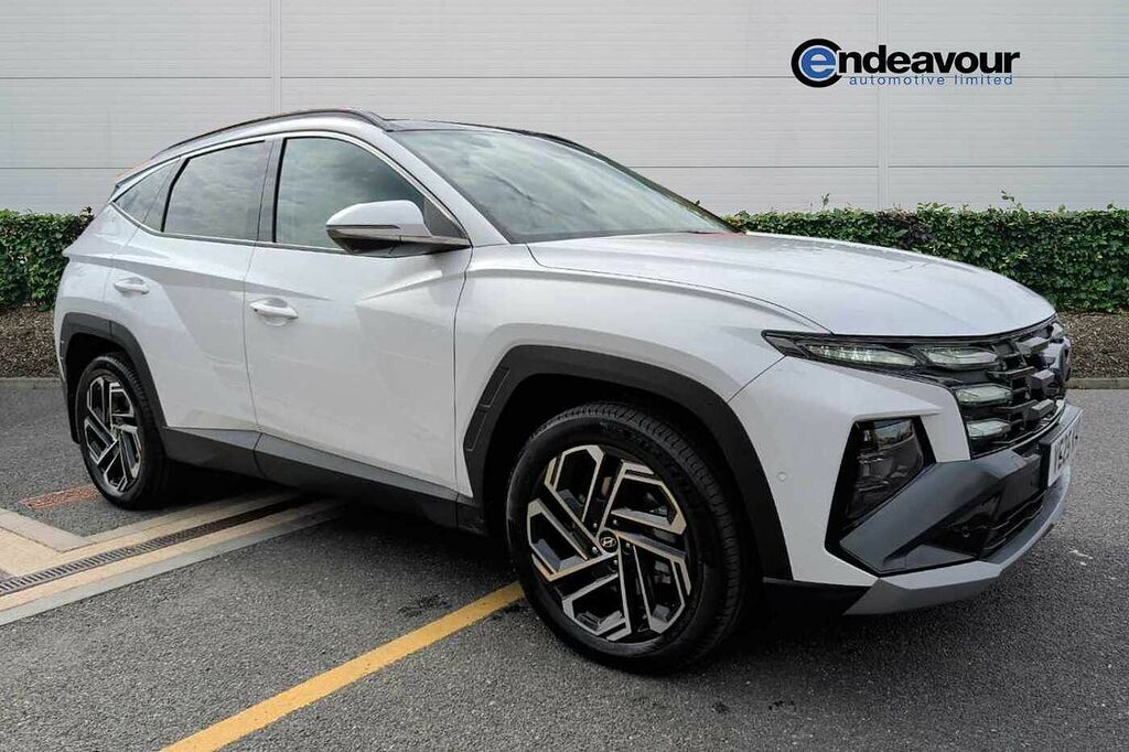 Hyundai Tucson 1.6T Hybrid Ultimate White