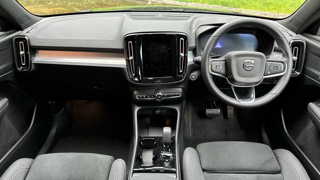 Volvo XC40 Black Edition Plus, B3 Mild Hybrid, MJ75JVA Black #5