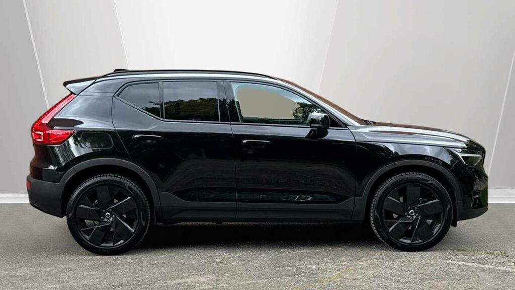 Volvo XC40 Black Edition Plus, B3 Mild Hybrid, MJ75JVA Black #3
