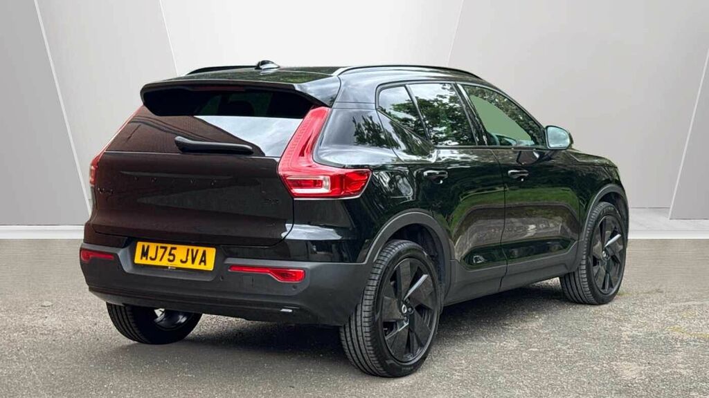 Volvo XC40 Black Edition Plus, B3 Mild Hybrid, MJ75JVA Black #2