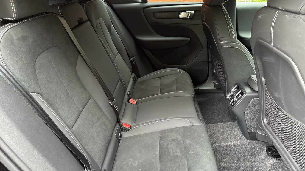 Volvo XC40 Black Edition Plus, B3 Mild Hybrid, MJ75JVA Black #6