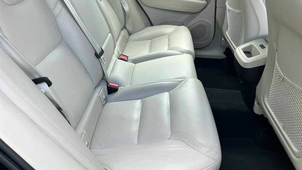 Volvo XC60 Inscription, B4 Awd Mild Hybrid LO71VXV Black #6