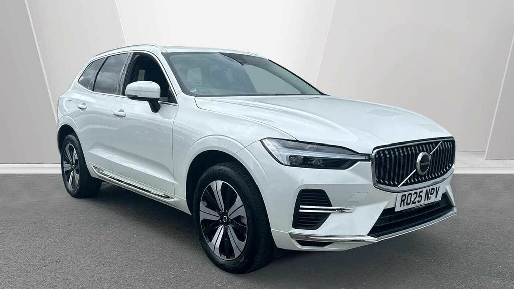 Volvo XC60 Core, T6 Awd Plug-in Hybrid, Brig White