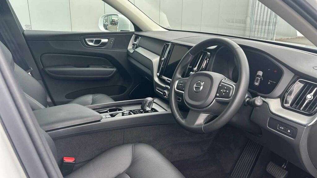 Volvo XC60 Core, T6 Awd Plug-in Hybrid, Brig RO25NPV White #4