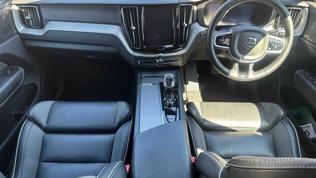 Volvo XC60 Black Edition Plus, B5 Awd Mild Hybrid, YB74JOA Black #5
