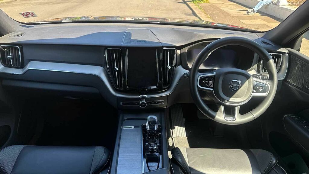 Volvo XC60 Black Edition Plus, B5 Awd Mild Hybrid, YB74JOA Black #4