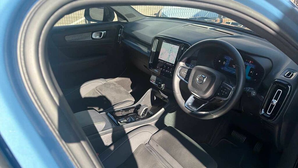 Volvo XC40 Plus, B4 Awd Mild Hybrid, Dark CK23HHA Blue #4