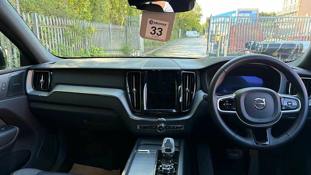 Volvo XC60 Black Edition Plus, B5 Awd Mild Hybrid, YA74FJF Black #5