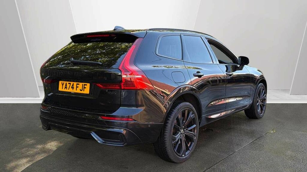 Volvo XC60 Black Edition Plus, B5 Awd Mild Hybrid, YA74FJF Black #2