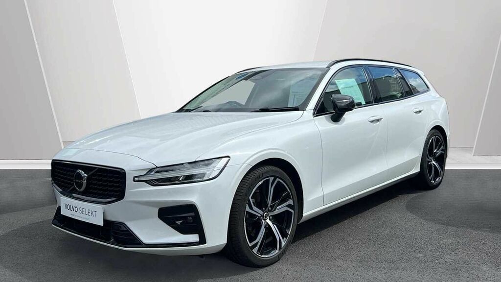 Volvo V60 Plus, B3 Mild Hybrid, Dark White