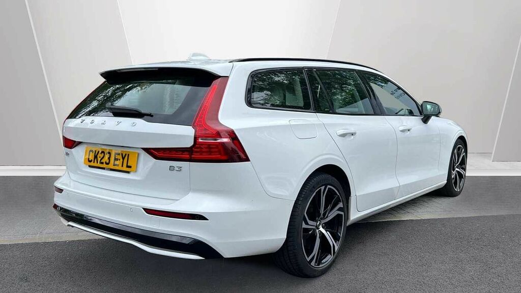 Volvo V60 Plus, B3 Mild Hybrid, Dark White #2