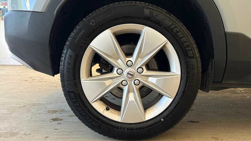 Volvo XC40 Core, B3 Mild Hybrid, RJ25WCL Grey #4