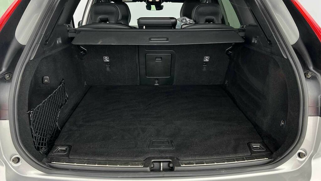 Volvo XC60 Recharge R-design, T6 Awd Plug-in Hybrid DN71WYL Silver #5