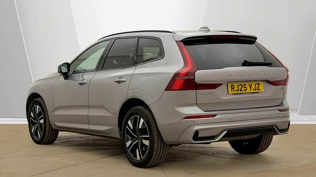 Volvo XC60 Plus, B5 Awd Mild Hybrid, Dark RJ25YJZ Silver #3