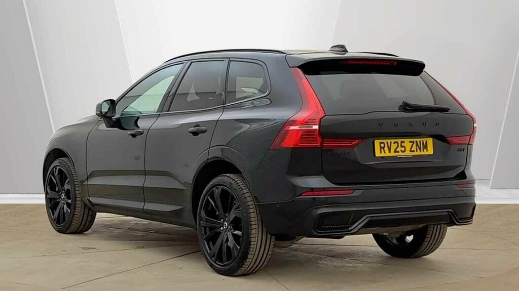 Volvo XC60 Black Edition Ultra, B5 Awd Mild Hybrid, RV25ZNM Black #3