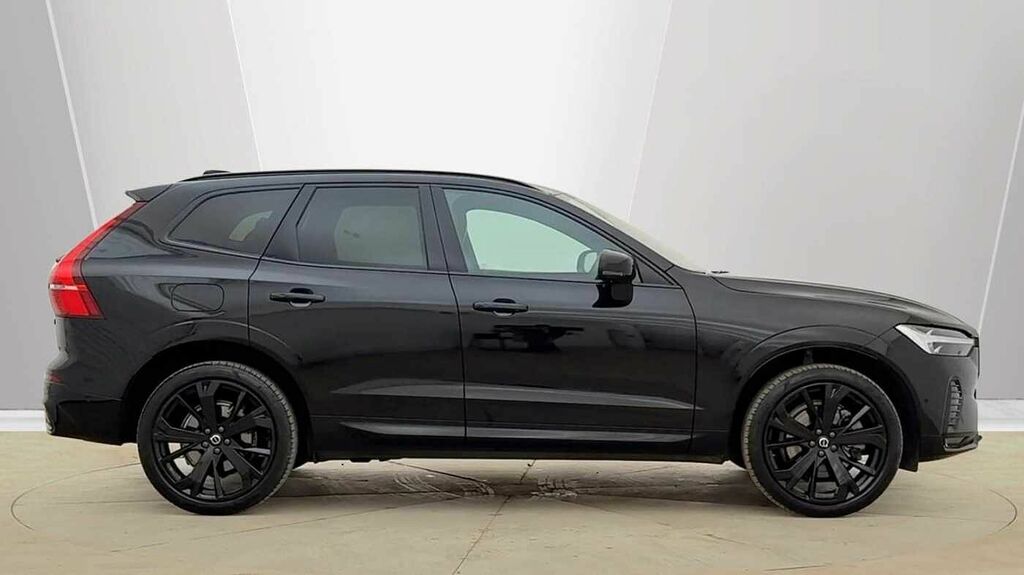 Volvo XC60 Black Edition Ultra, B5 Awd Mild Hybrid, RV25ZNM Black #2