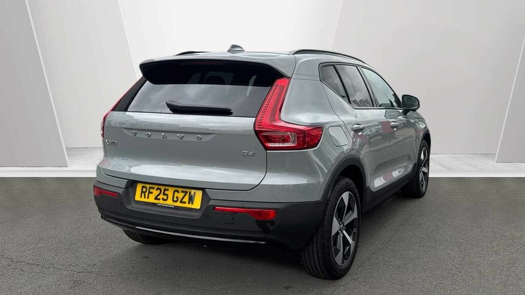 Volvo XC40 Plus, B4 Mild Hybrid, Dark RF25GZW Grey #2