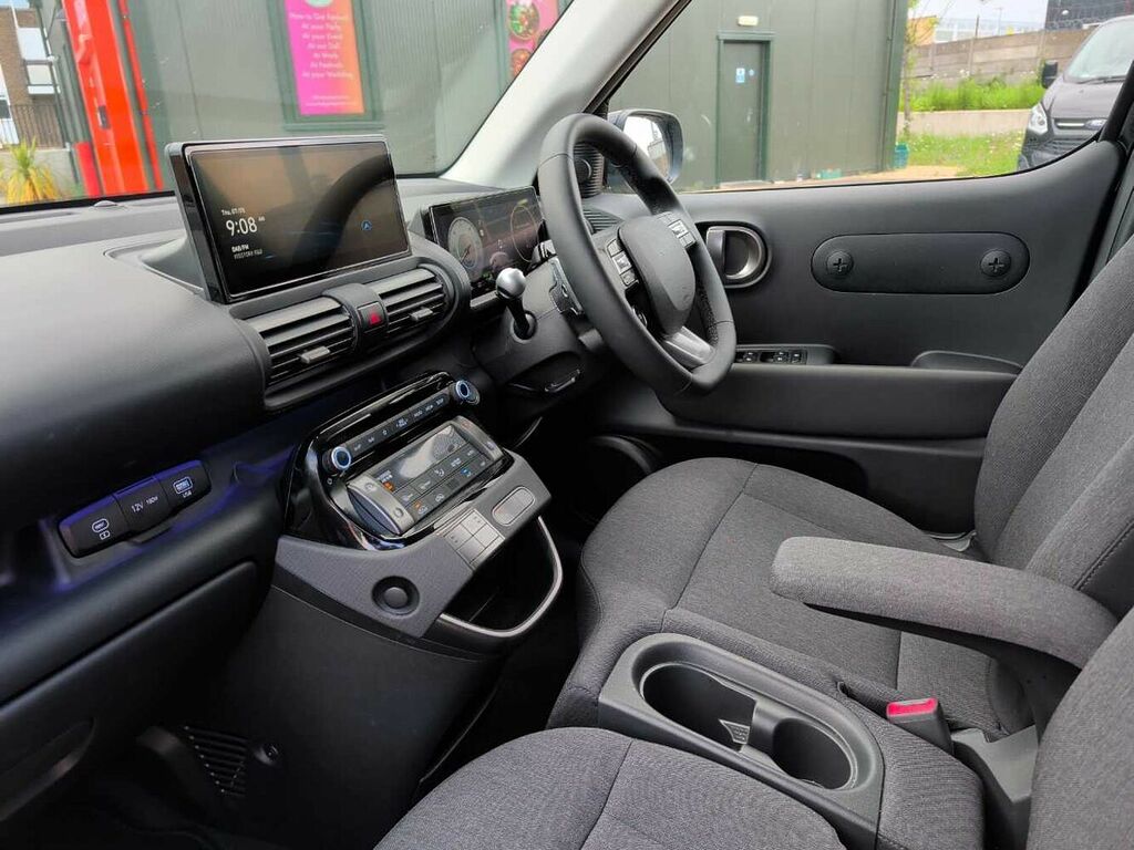 Hyundai Inster 85Kw 02 49Kwh LL75YWG Black #2
