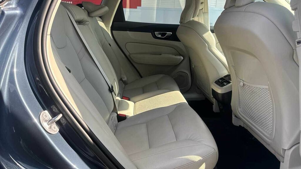 Volvo XC60 Plus, B5 Awd Mild Hybrid, Dark LO72KZB Blue #6