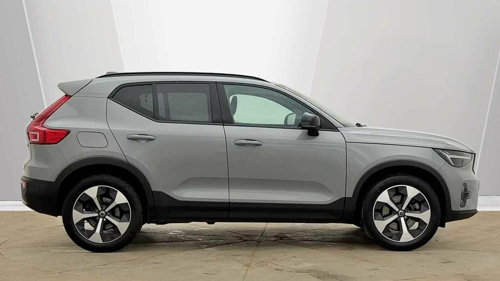 Volvo XC40 Plus, B4 Mild Hybrid, Dark RF25HDE Grey #2