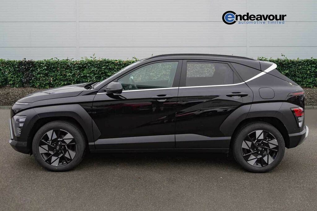 Hyundai Kona 1.6 Hybrid 129 Ultimate Dct AX75LNP Black #4