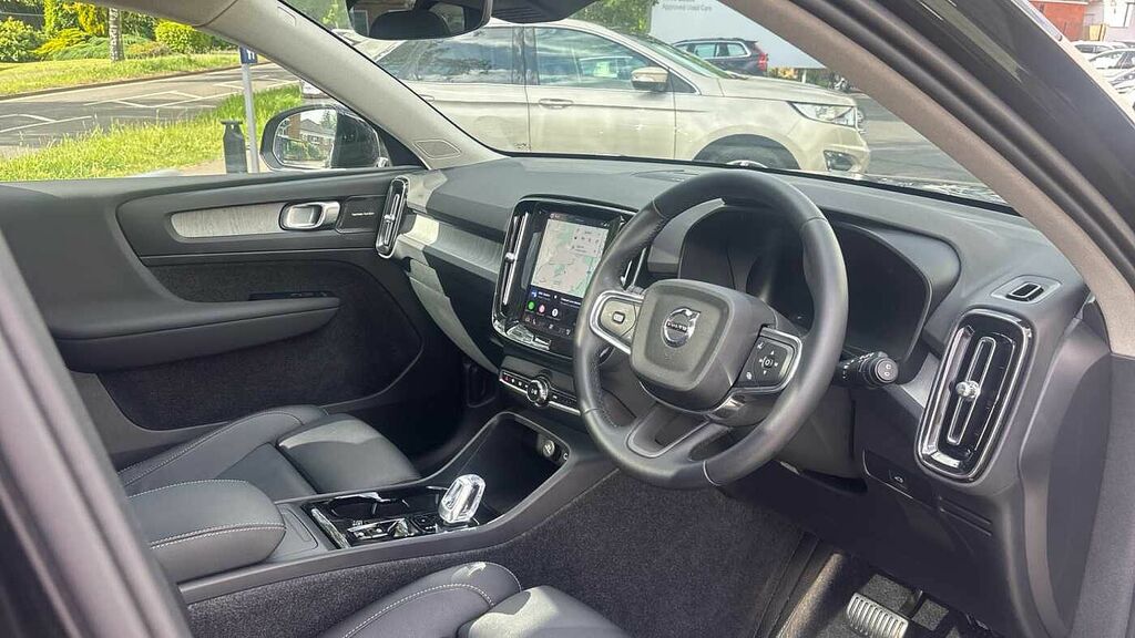 Volvo XC40 Ultra, B3 Mild Hybrid, Dark RV75TKN Black #4