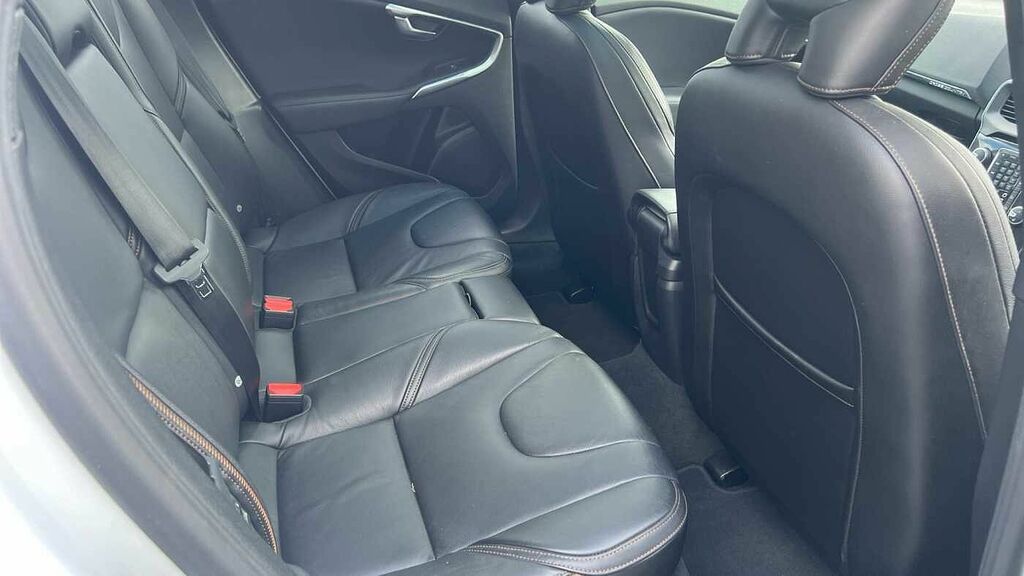 Volvo V40 D3 Pro White #6