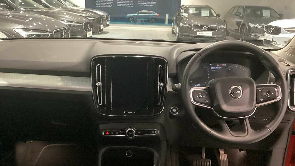 Volvo XC40 D3 Momentum HX68HVO Red #5