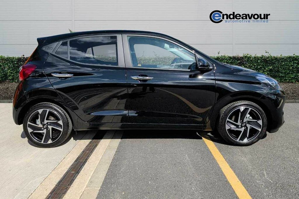 Hyundai I10 1.2 79 Premium Nav LM26XBV Black #4