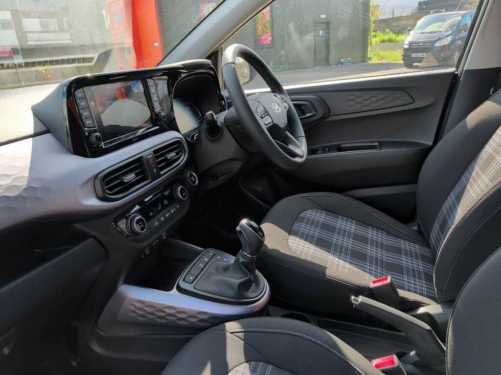 Hyundai I10 1.2 79 Premium Nav LM26XBV Black #2