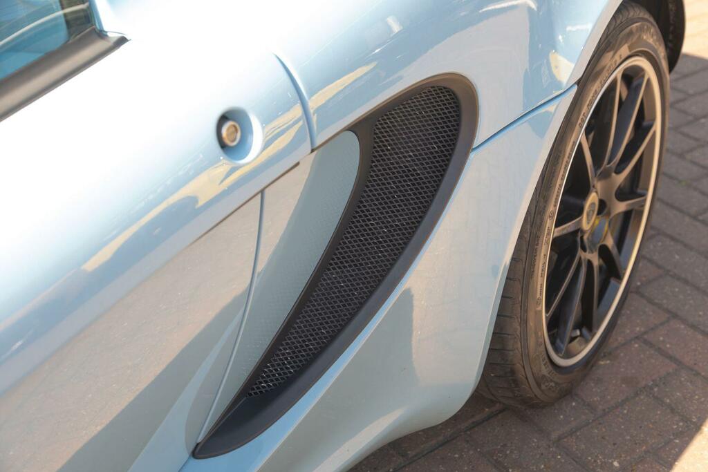 Lotus Elise Cup 250 Grey #31