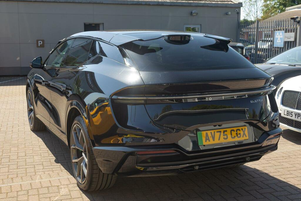 Lotus Eletre 600 112Kwh Sport Se 4Wd Dual Motor #4