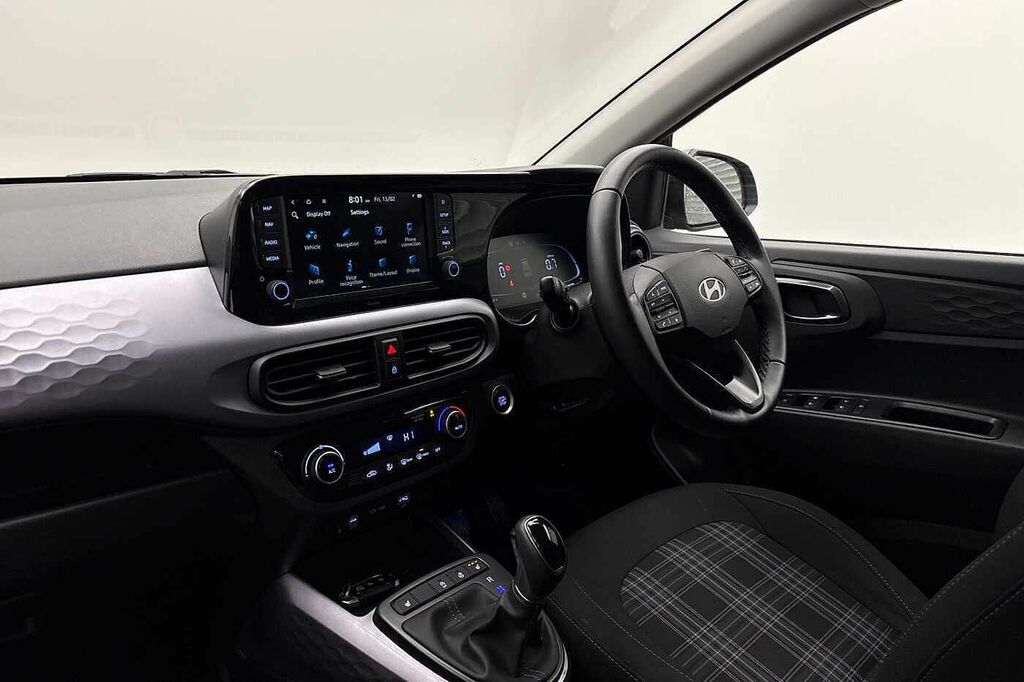 Hyundai I10 1.2 79 Premium Nav EN25NVZ Green #2