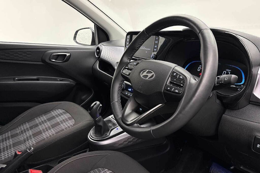 Hyundai I10 1.2 79 Premium Nav EN25NVZ Green #6