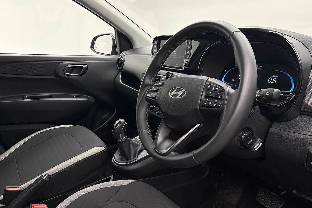 Hyundai I10 1.2 79 Advance Nav EA25TXF Black #6