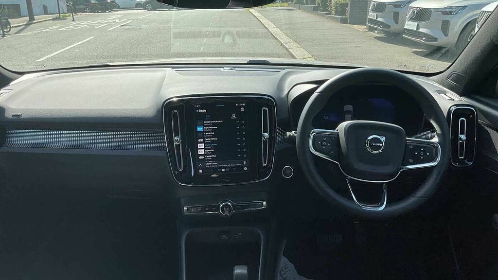 Volvo XC40 Plus, B4 Mild Hybrid, Dark SD73DJY Silver #5
