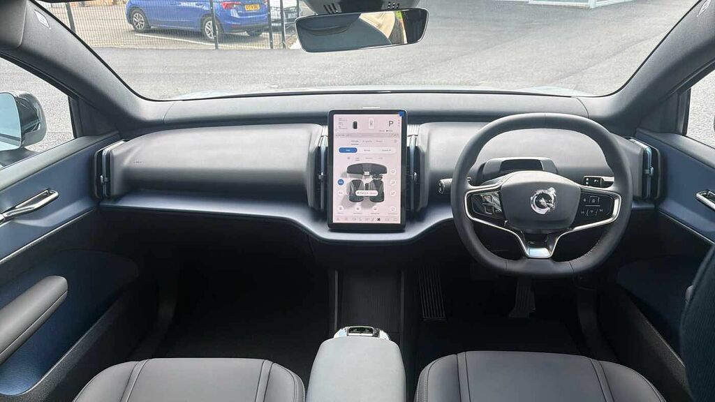 Volvo EX30 Ultra, Twin Motor Performance, LR26GDO Grey #5