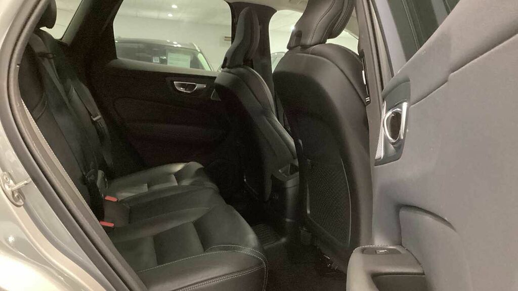 Volvo XC60 Ultra, T8 Awd Plug-in Hybrid, Bri RV25PUA Silver #6