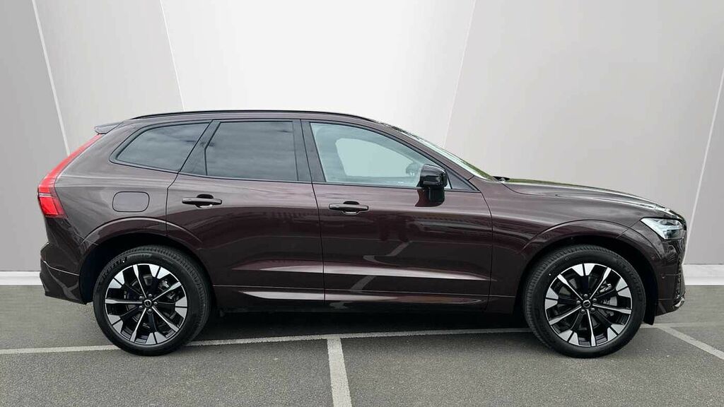 Volvo XC60 Plus, T6 Awd Plug-in Hybrid, Dark LS26EWV Red #3