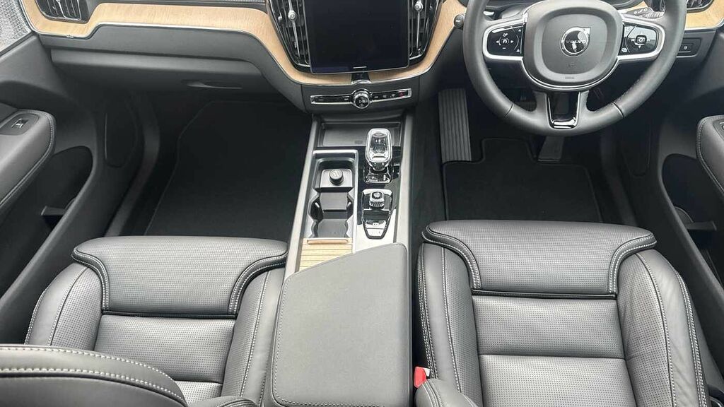 Volvo XC60 Ultra, T8 Awd Plug-in Hybrid, Dar LS26PVD Black #4