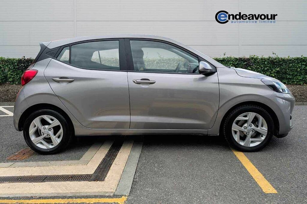 Hyundai I10 1.2 Mpi Se Connect LL22HKB Brown #4