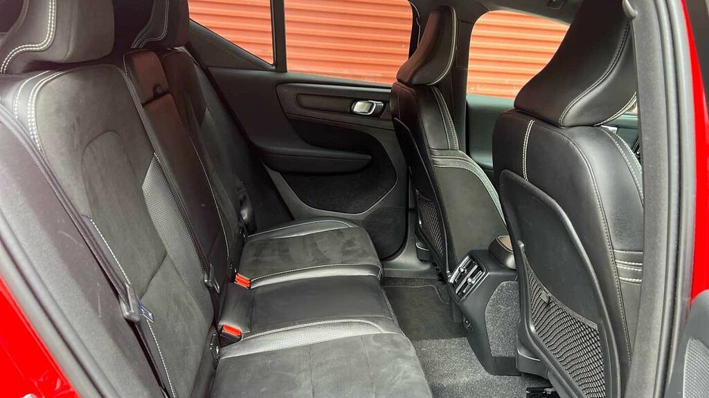 Volvo XC40 D3 R-design Pro KJ69OJG Red #6
