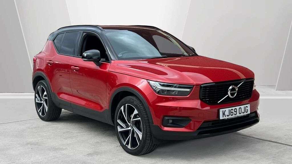 Volvo XC40 D3 R-design Pro Red