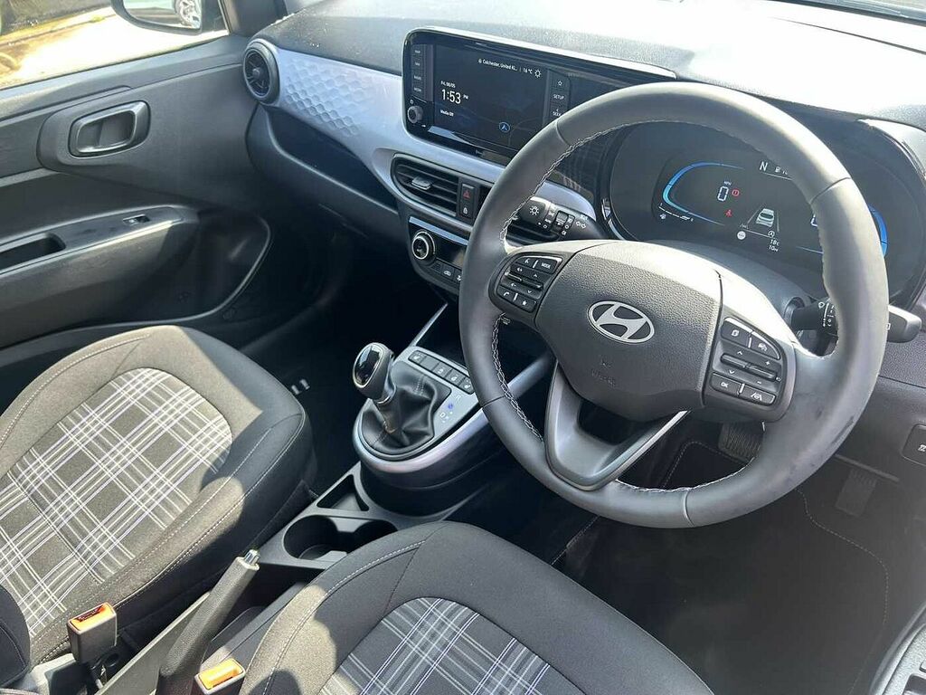 Hyundai I10 1.2 79 Premium Nav EJ26SLV Black #6